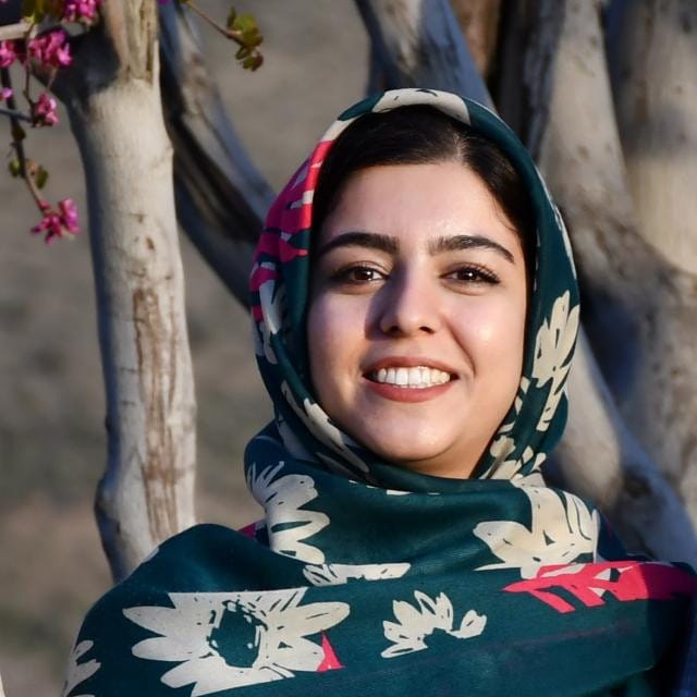 سارا صابری مقدم